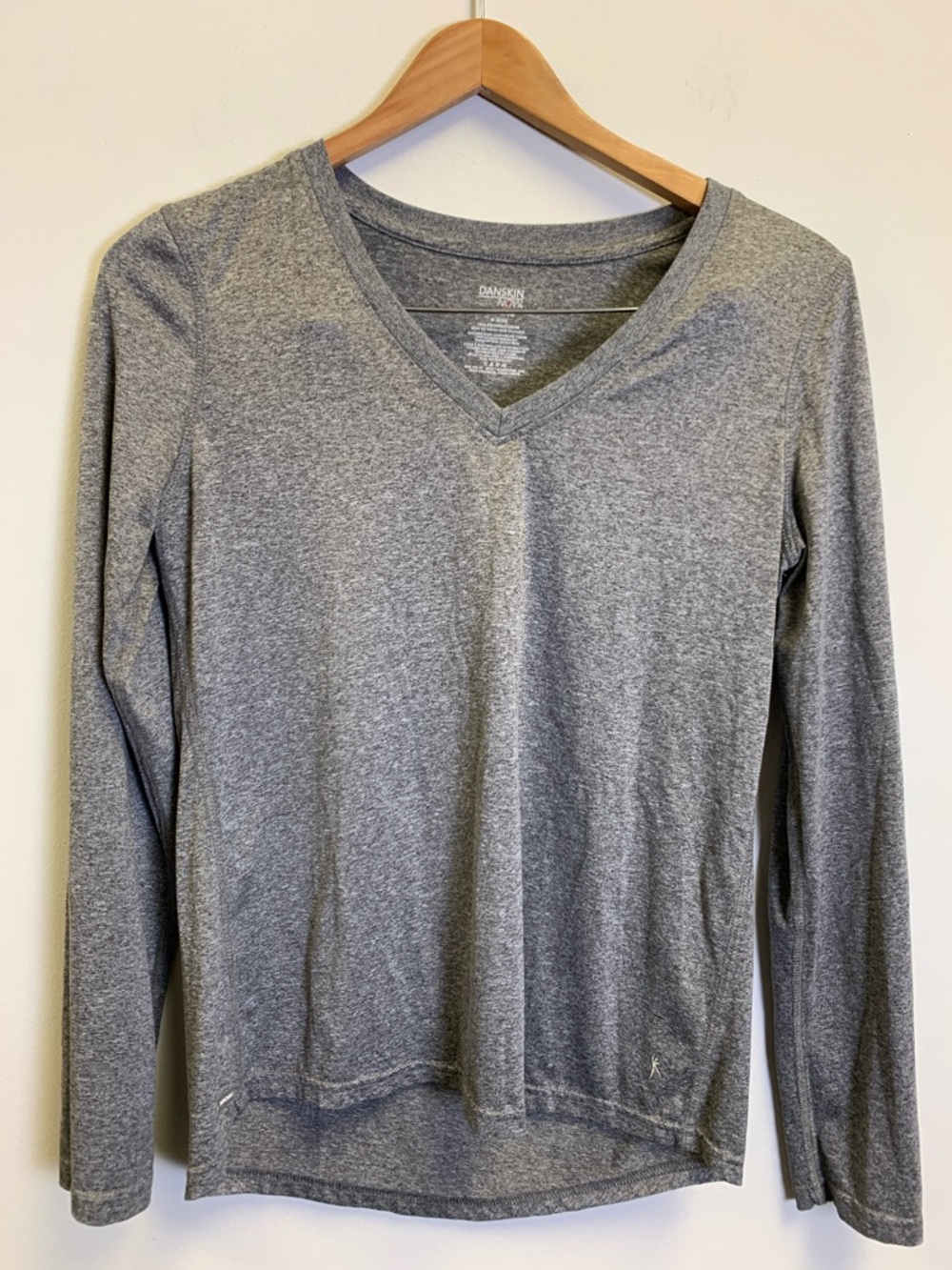Danskin Now Heather Gray Semi-Fitted V-Neck Top